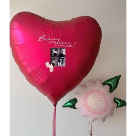 Большое сердце с фотографиями для мамы и цветок